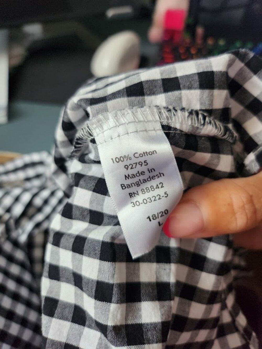 Woman Within Perfect Long Sleeve Button Down Black and White Gingham Sz 18/20 2x - Picture 4 of 4